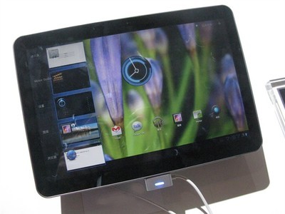 時(shí)尚與性能的融合 Galaxy Tab P7100 (16GB) 一觸即發(fā)